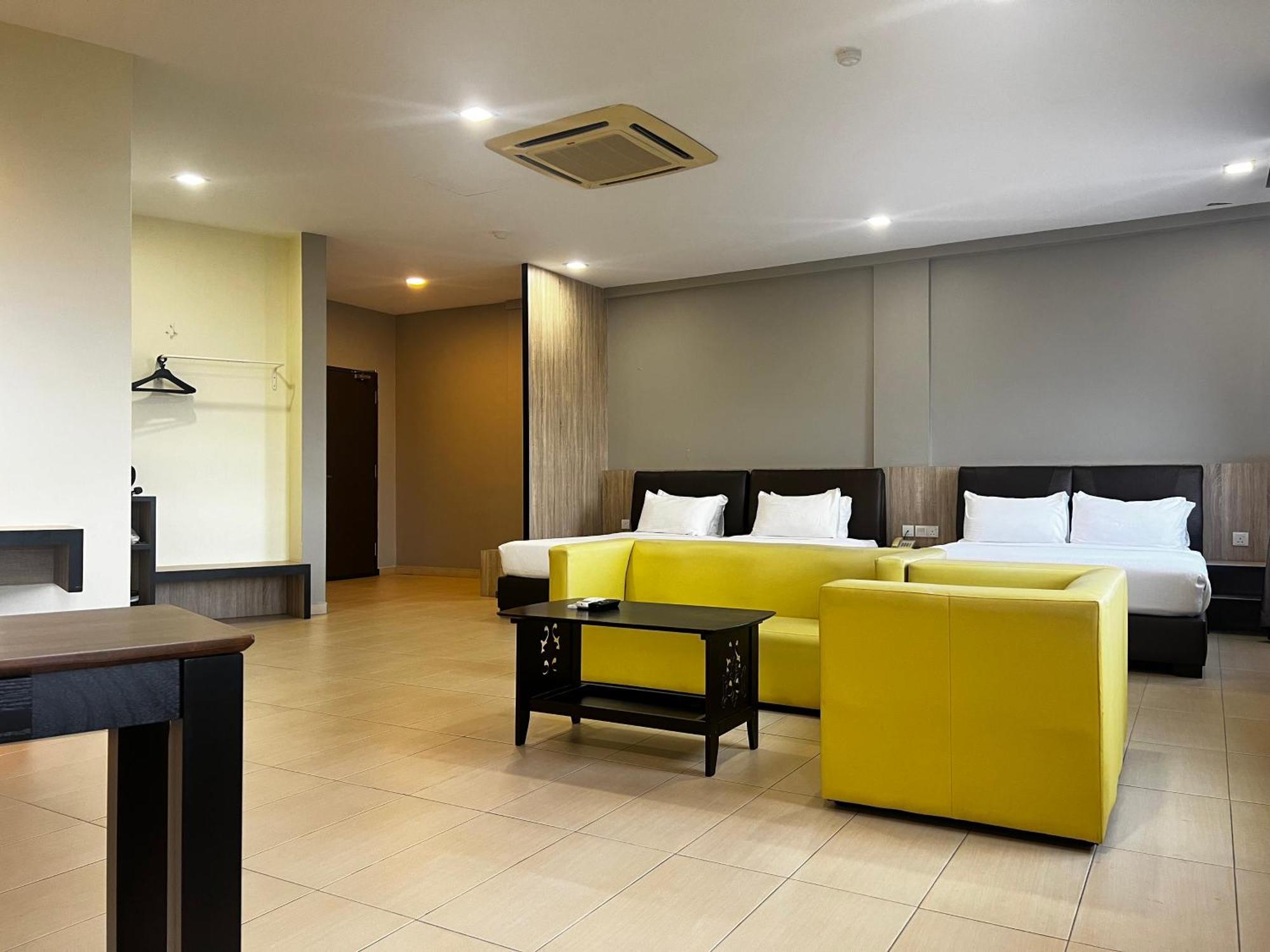 Sin Lien Hotel Keluang Exterior foto